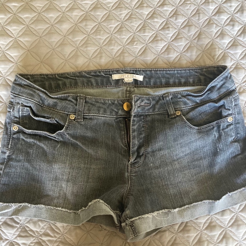Woman’s shorts